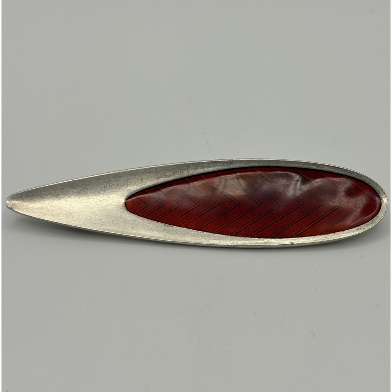 Meka Reklamegave Denmark Sterling Red Guilloche Enamel Abstract Brooch Read